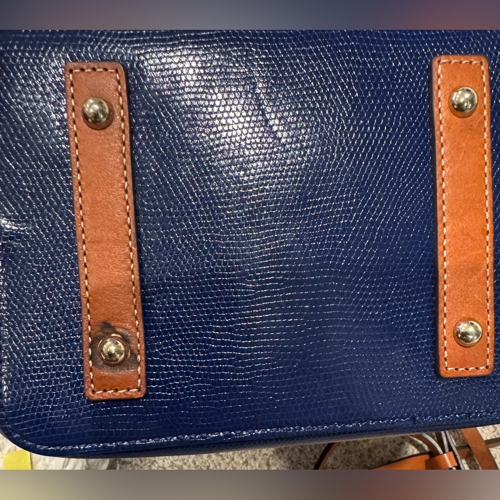 Like New Dooney & Bourke Siena Serena Navy Drawstring Bucket Bag with Wristlet - Picture 17 of 17